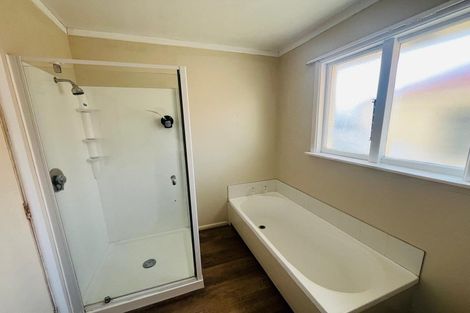 Photo of property in 116 Avonhead Road, Avonhead, Christchurch, 8042