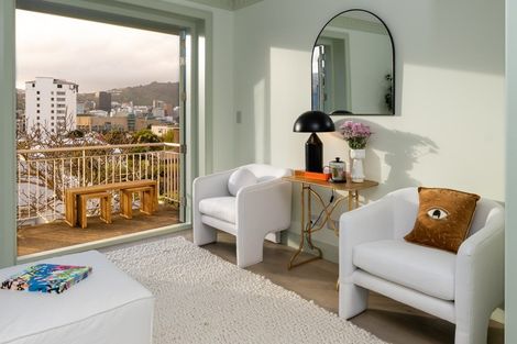 Photo of property in Hamilton Flats, 1/9 Hawker Street, Mount Victoria, Wellington, 6011