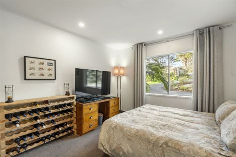 Photo of property in 93 Christian Road, Swanson, Auckland, 0614