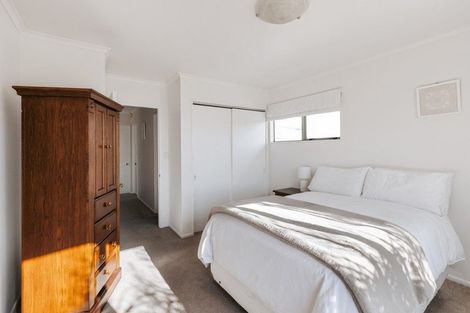 Photo of property in 84 Esmeralda Street, Welcome Bay, Tauranga, 3112