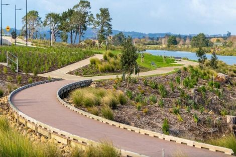 Photo of property in 240 Park Estate Road, Rosehill, Papakura, 2113