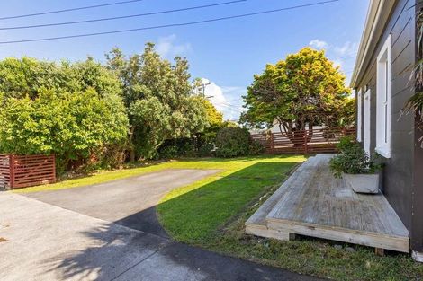 Photo of property in 195 Ngamotu Road, Spotswood, New Plymouth, 4310