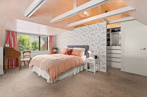 Photo of property in 75 Glenross Street, Glenross, Dunedin, 9011