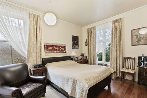 Photo of property in 16a Hadfield Terrace, Kelburn, Wellington, 6012