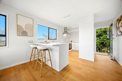 Photo of property in 40 Holmes Drive South, Massey, Auckland, 0614