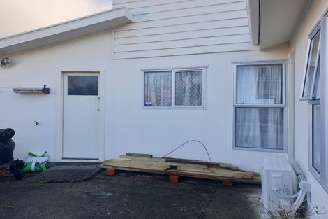 Photo of property in 24 Arahanga Grove, Maupuia, Wellington, 6022