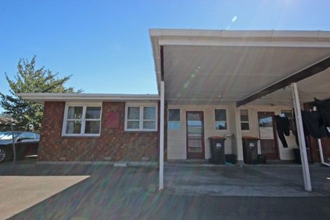 Photo of property in 676 Main Street, Palmerston North, 4414