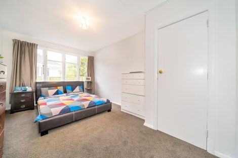 Photo of property in 15 Holdsworth Avenue, Trentham, Upper Hutt, 5018