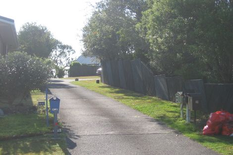 Photo of property in 1/48 Halberg Street, Glenfield, Auckland, 0629