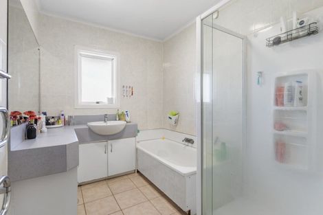 Photo of property in 17 Miles Avenue, Papatoetoe, Auckland, 2025