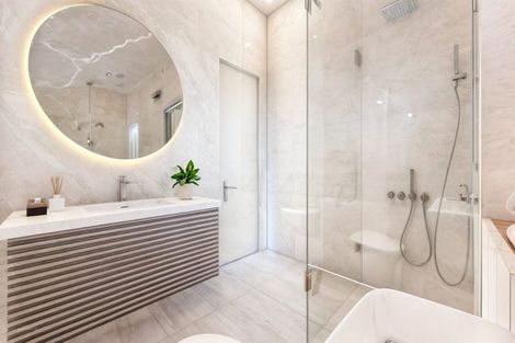 Photo of property in 39 Muir Avenue, Mangere Bridge, Auckland, 2022