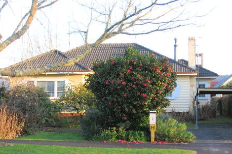 Photo of property in 1 Olwyn Terrace, Dinsdale, Hamilton, 3204