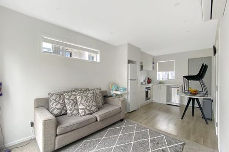 Photo of property in 2 Ngae Place, Mangere East, Auckland, 2024