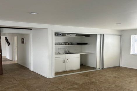 Photo of property in 83 Jaemont Avenue, Te Atatu South, Auckland, 0610