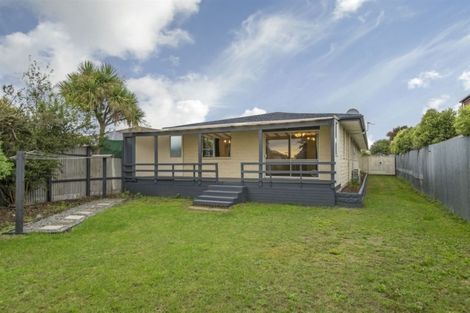 Photo of property in 35 Larnach Street, Waimairi Beach, Christchurch, 8083