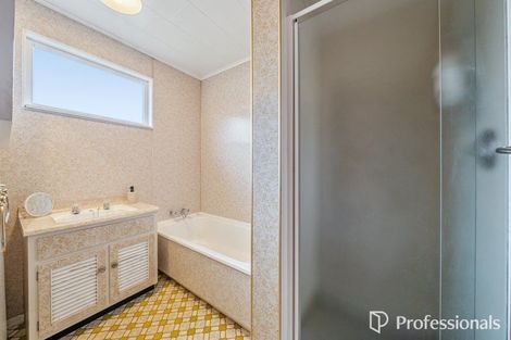 Photo of property in 33 Donnelley Drive, Wainuiomata, Lower Hutt, 5014