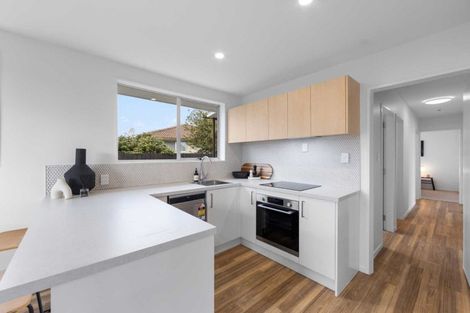 Photo of property in 1/40a Chipping Lane, Redwood, Christchurch, 8051