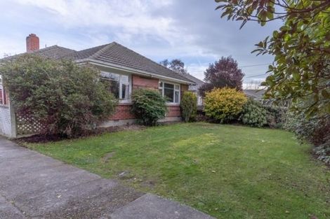 Photo of property in 32 Charlcott Street, Burnside, Christchurch, 8053