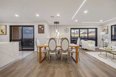 Photo of property in 6 Mill Hill Close, Flat Bush, 2019