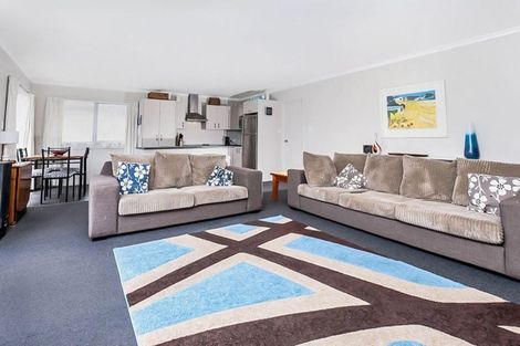 Photo of property in 13a Albert Road, Kelston, Auckland, 0602