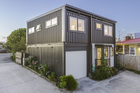 Photo of property in 4337 Great North Road, Glendene, Auckland, 0602