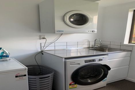 Photo of property in 8 Waenga Drive, Cromwell, 9310