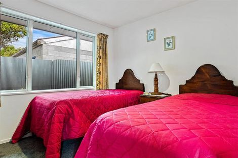 Photo of property in 17a Broadbent Street, Riccarton, Christchurch, 8041