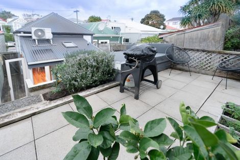 Photo of property in 70 Wallace Street, Mount Cook, Wellington, 6021