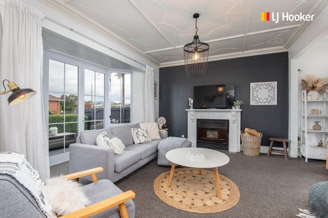 Photo of property in 1 Mure Street, Mosgiel, 9024