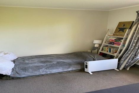 Photo of property in 12 Harland Street, Brooklyn, Wellington, 6021