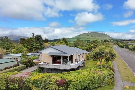 Photo of property in 49 Pihanga Road, Kuratau, Turangi, 3381
