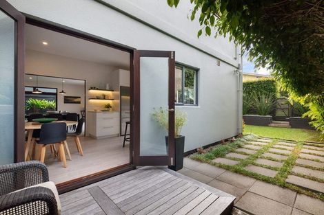 Photo of property in 23a Peter Terrace, Castor Bay, Auckland, 0620