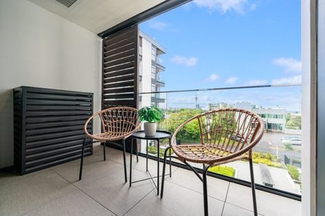 Photo of property in 106/9 Madeira Lane, Grafton, Auckland, 1023