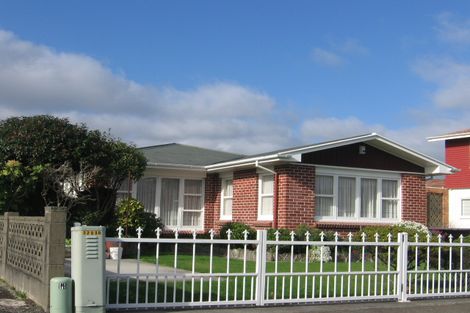 Photo of property in 66 Wai-iti Crescent, Woburn, Lower Hutt, 5010