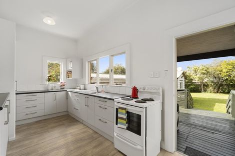 Photo of property in 26 Seabrook Avenue, New Lynn, Auckland, 0600
