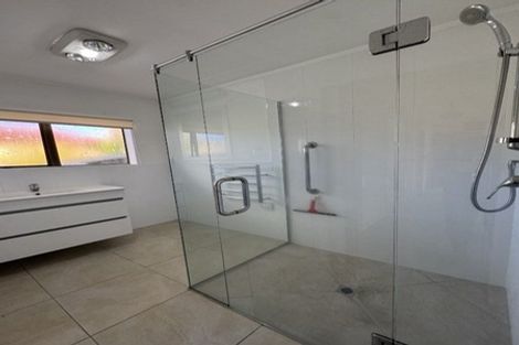 Photo of property in 27 Kamo Road, Regent, Whangarei, 0112