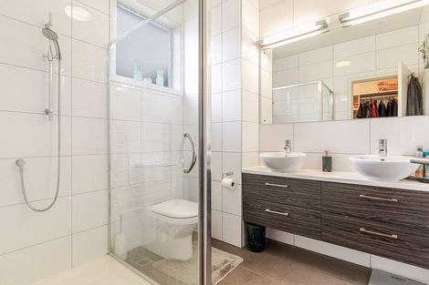 Photo of property in 1 Park Lane, Orewa, 0931