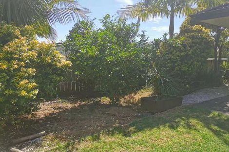 Photo of property in 87 Sturges Road, Henderson, Auckland, 0612
