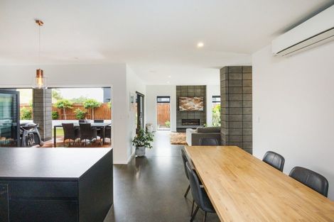 Photo of property in 35 Freedom Drive, Kelvin Grove, Palmerston North, 4414