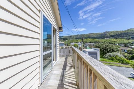 Photo of property in 9 Anthony Street, Tawa, Wellington, 5028
