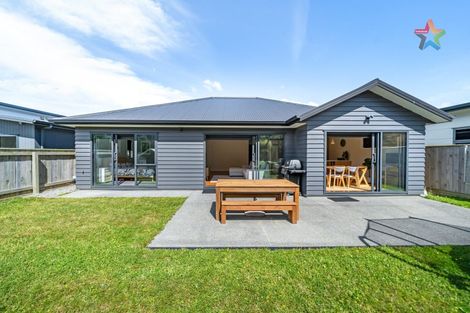 Photo of property in 8 Richard Sadleir Way, Belmont, Lower Hutt, 5010