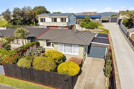 Photo of property in 2 Anthony Grove, Paraparaumu Beach, Paraparaumu, 5032
