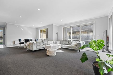 Photo of property in 245 Dixon Road, Fitzroy, Hamilton, 3206