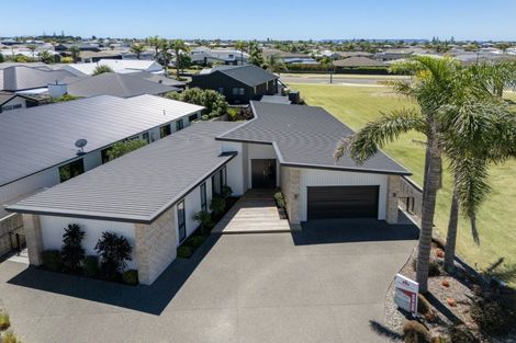 Photo of property in 71 Montiicola Drive, Papamoa Beach, Papamoa, 3118