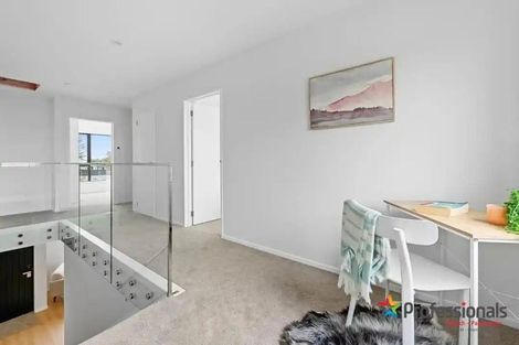 Photo of property in 70c Cargill Street, Papakura, 2110