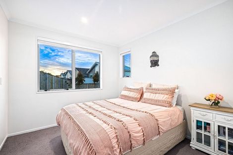 Photo of property in 3 George Mcwhirter Avenue, Massey, Auckland, 0614