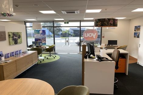 Photo of property in 2/436 Maunganui Road, Mount Maunganui, 3116