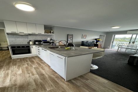 Photo of property in 147a Browns Bay Road, Browns Bay, Auckland, 0630