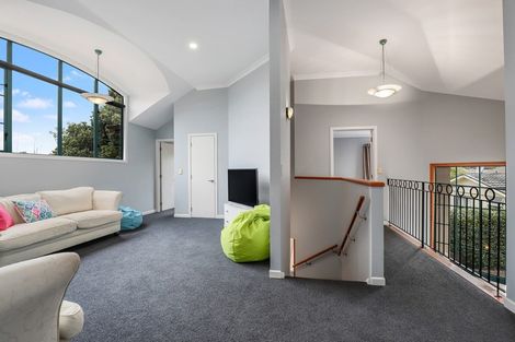 Photo of property in 25 Strowan Avenue, Fairfield, Hamilton, 3214