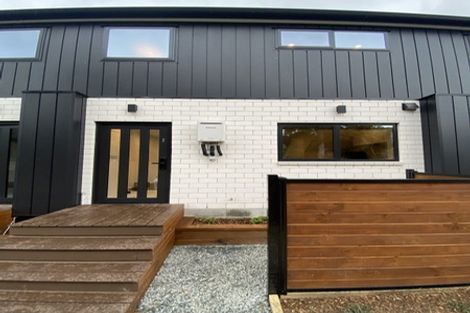 Photo of property in 2/148 Riverside Drive, Waiwhetu, Lower Hutt, 5010